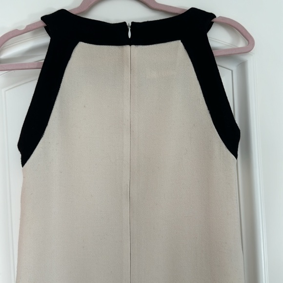 Moschino dress fully lined in silk to the knee dress (not too short) classy - Picture 3 of 6